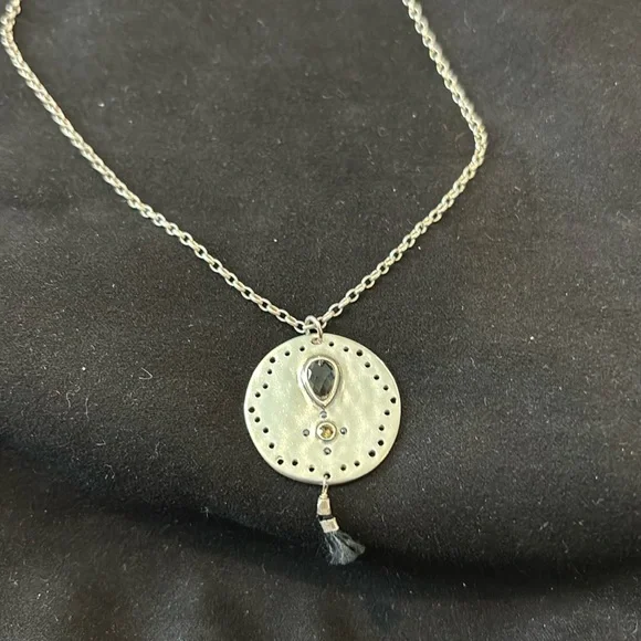 Silpada 18β chain with a beautiful pendant! π¦π - Picture 1 of 3